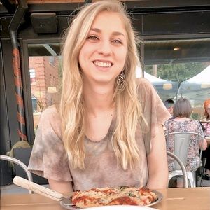 Meet your Posher, Rachel